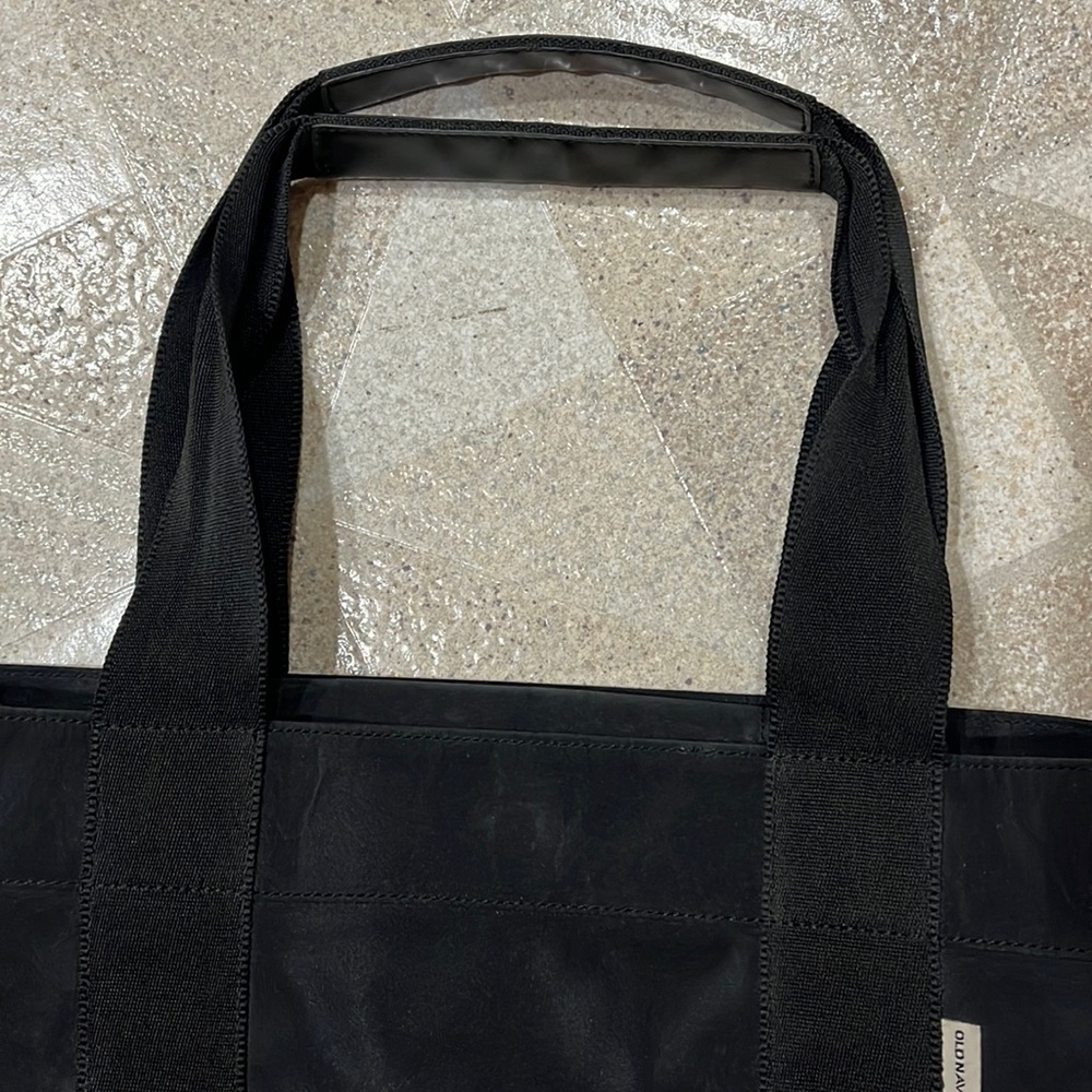 Old Navy Black nylon tote bag. Great pockets and compartments. Sturdy Strap - Picture 11 of 12